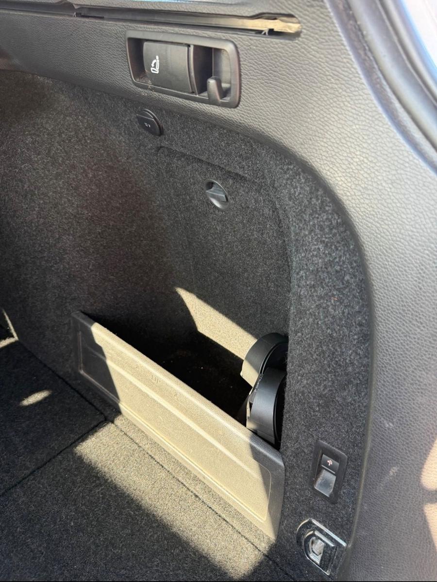 Volkswagen Passat 2013 — photo 12