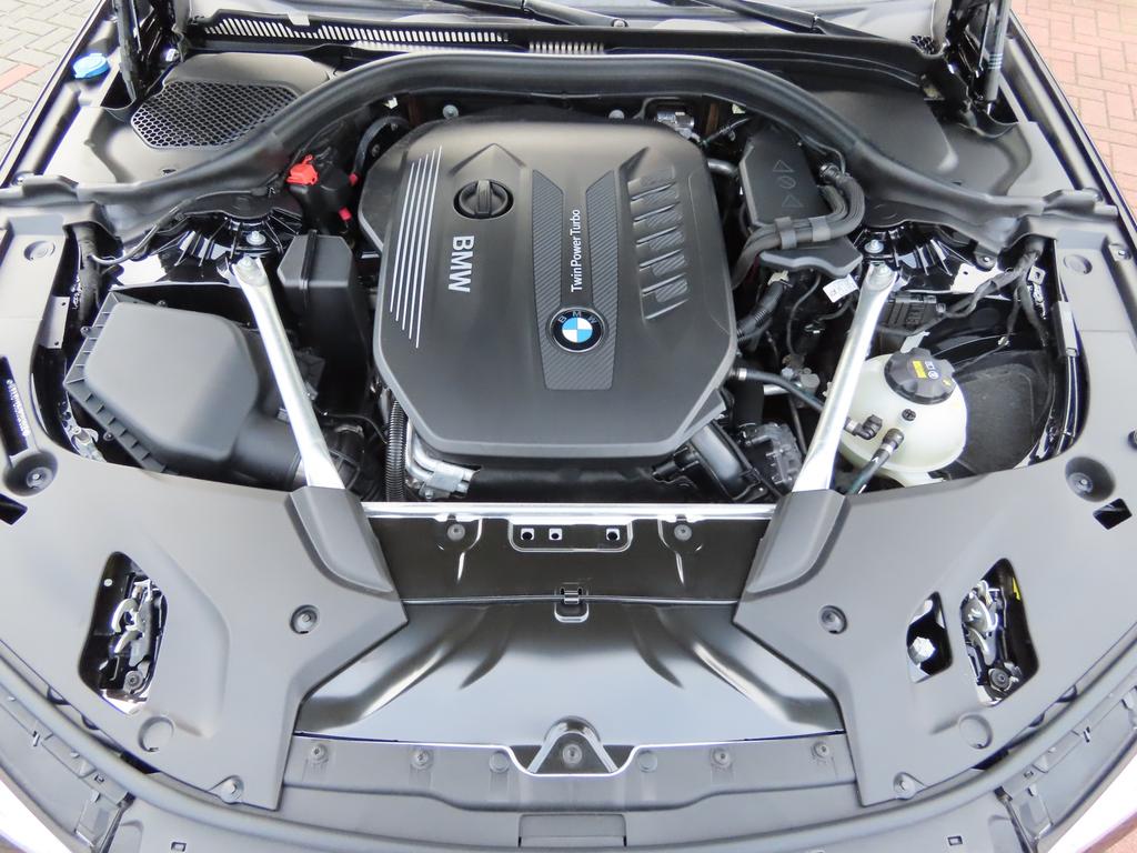 BMW 530