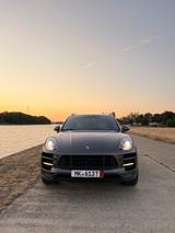 Porsche Macan Turbo Turbo - Porsche Macan von privat