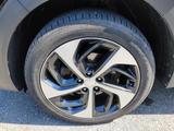 Hyundai TUCSON 1.6 GDI TURBO 4WD CLASSIC ADVANTAGE NAVI  - Hyundai Tucson Classic mit Benzin-Antrieb