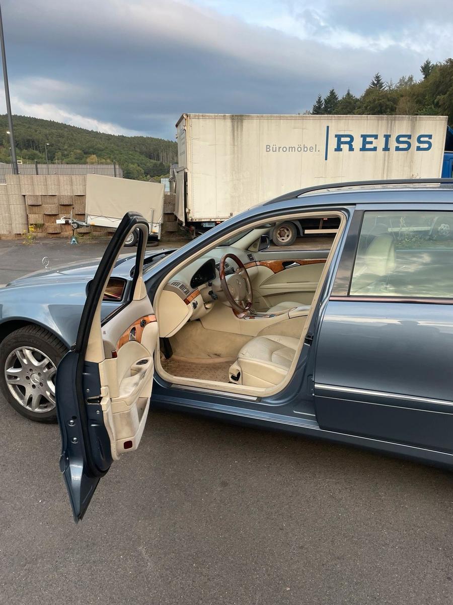 Mercedes-Benz 320 2005 — photo 5