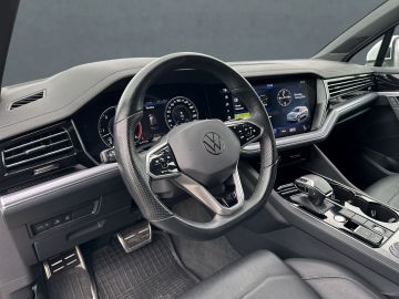 Volkswagen Touareg - 9