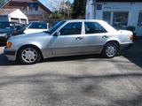 Mercedes-Benz E 500 / 500 E 1. Hand /  SAMMLERFAHRZEUG - Mercedes-Benz E 500 in Hannover