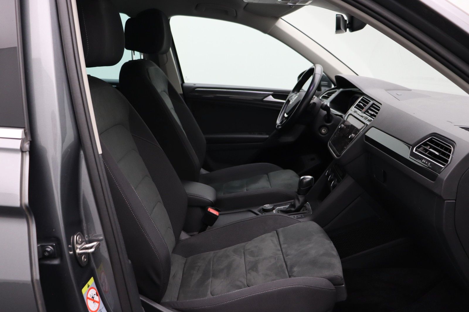 Fahrzeugabbildung Volkswagen Tiguan Highline 2.0 TDI 4Motion Standheizung