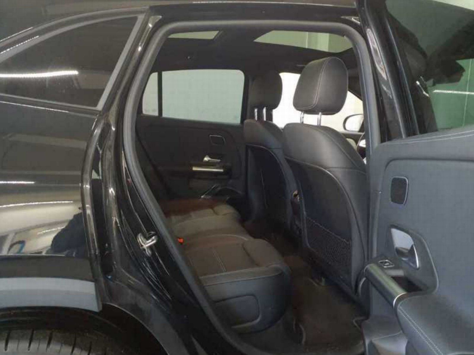 Fahrzeugabbildung Mercedes-Benz EQA 350 AMG Memo DISTRO Pano AHK Burme LED KeyGo