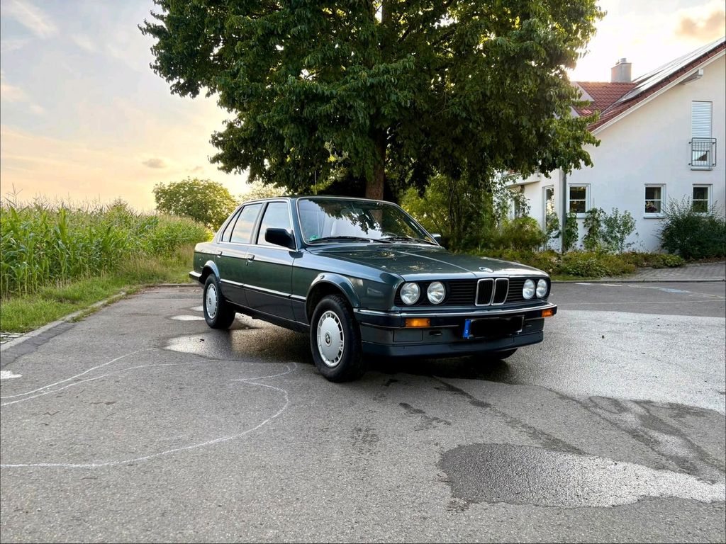Image of BMW 325