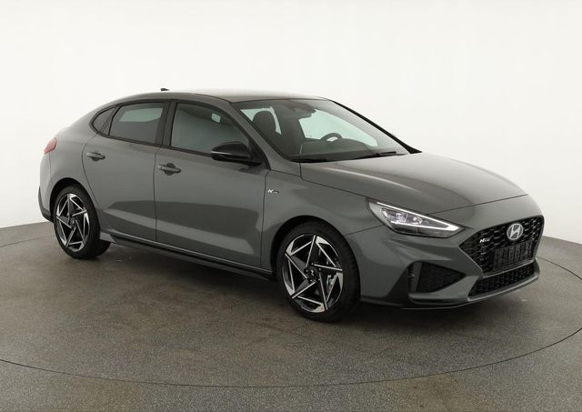 Hyundai i30 N Line 1.5 T-GDI DCT Fastback N-LINE, Nav...