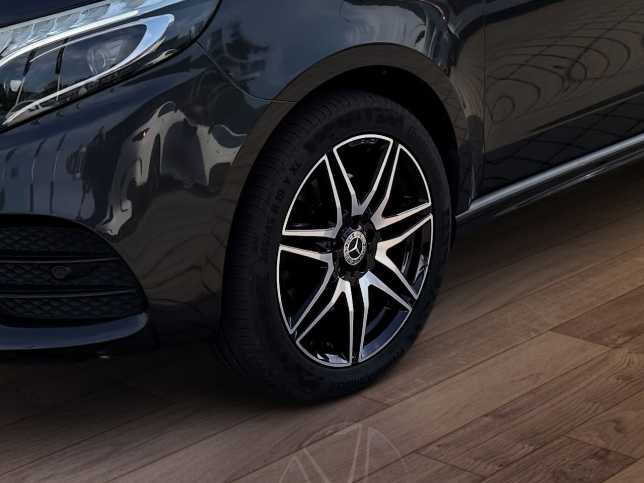 Fahrzeugabbildung Mercedes-Benz V 300 d 4M EDITION Lang AMG+NIGHT+AHK+LANG+DISTR