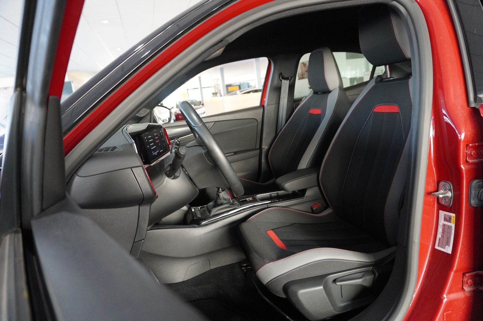 Fahrzeugabbildung Opel Mokka GS SPORT 1.2T NAVI/LED/KAMERA/SPORT/DAB+