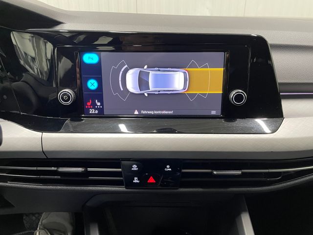 Golf VIII Variant Life 2.0 TDI DSG SHZ APP LED