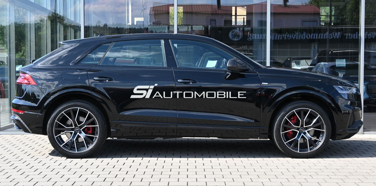 Fahrzeugabbildung Audi Q8 50 TDI qu S LINE COMPETITION PLUS °AHK°HUD°22