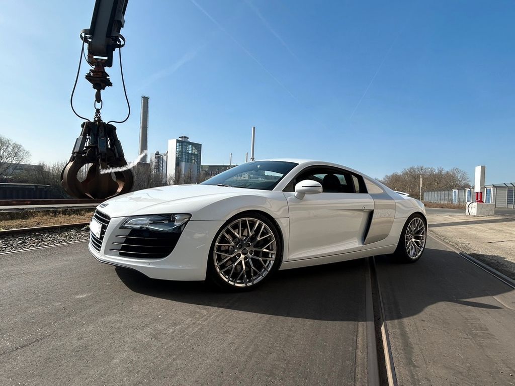 Audi R8