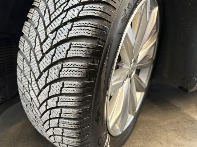 Volkswagen Highline  *4Motion*Pano*Led*Kamera*Massage*