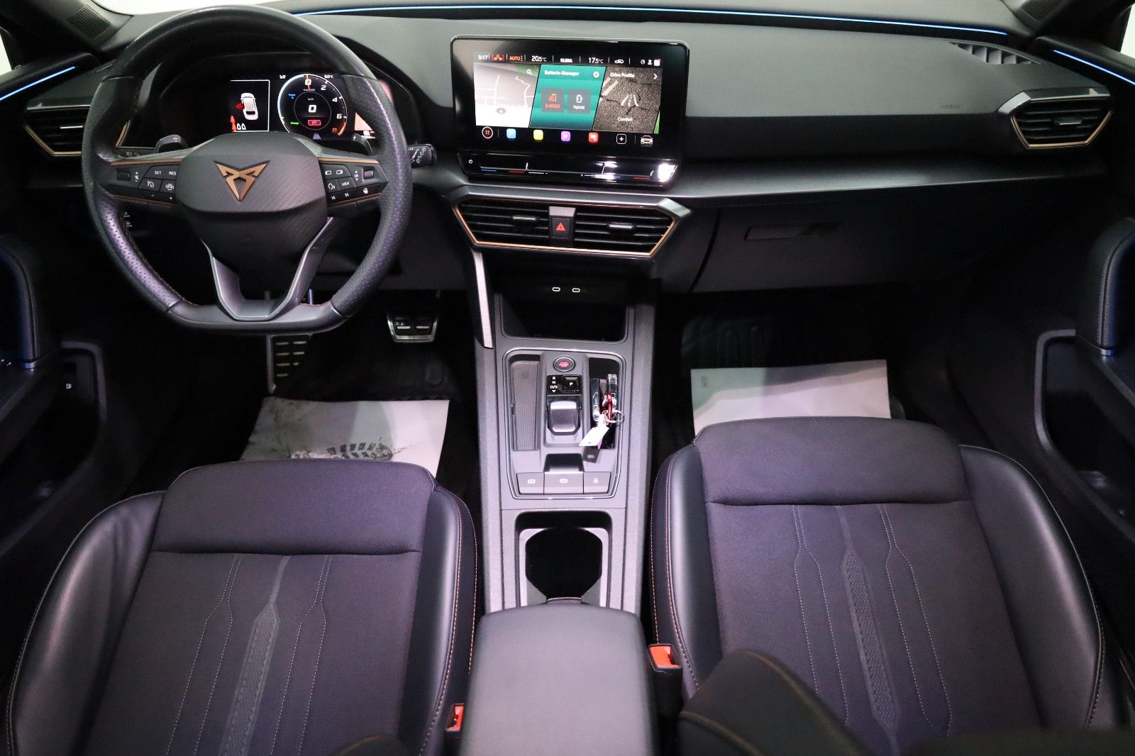 Fahrzeugabbildung CUPRA Leon Sportstourer VZ,Leder,Navi,LED,SH,Kamera+WR