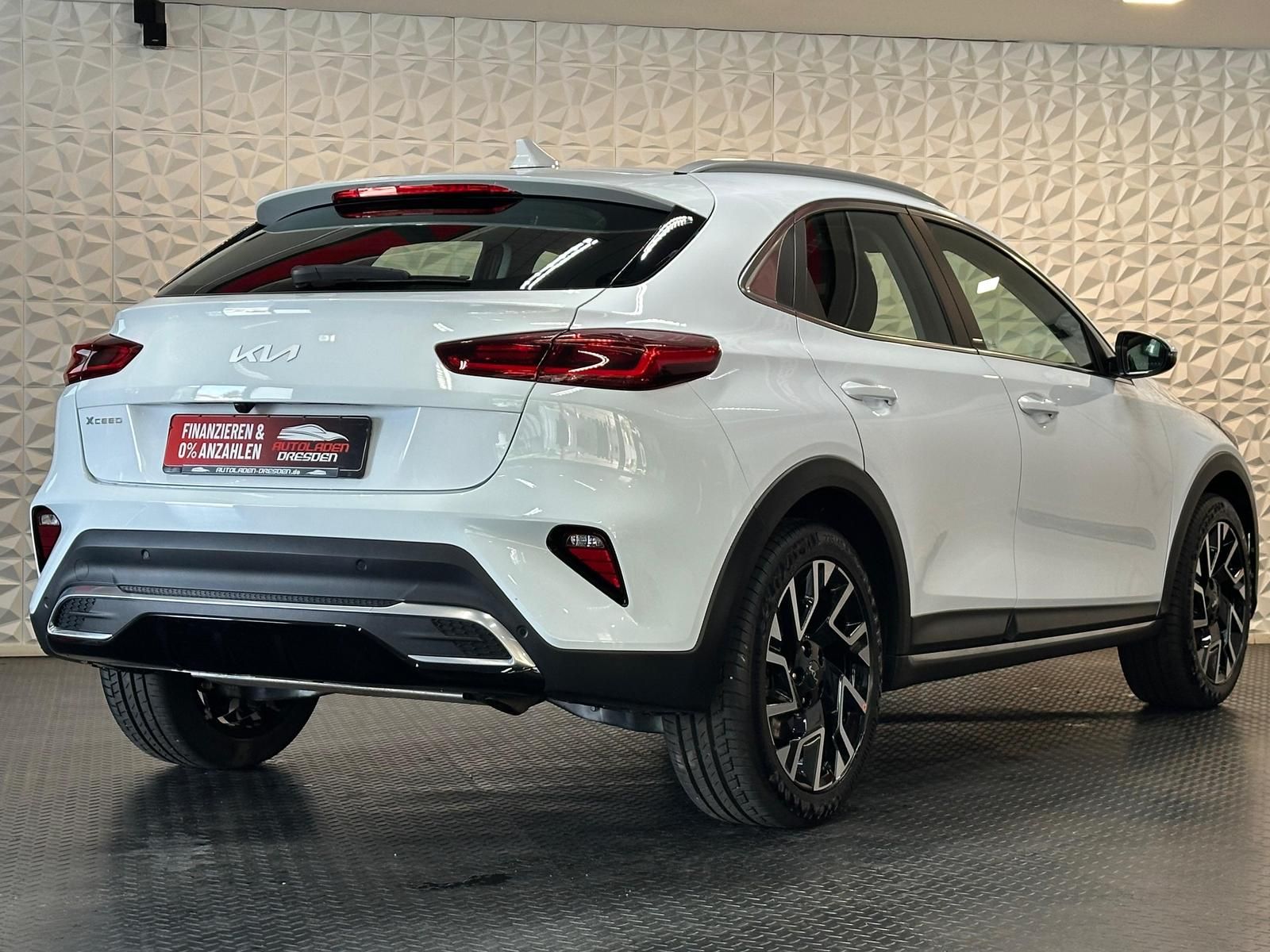 KIA XCeed 1.5T-GDI BLACKXDITION* LED#ACC#SPUR#SHZ#LH - Image 8