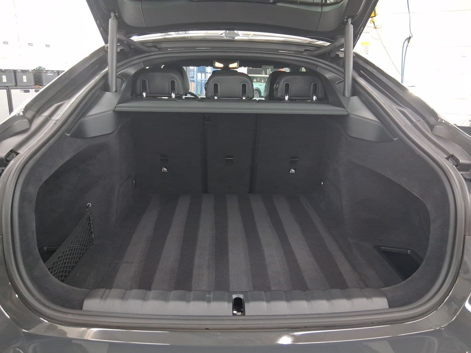 BMW i4 - Bild 12