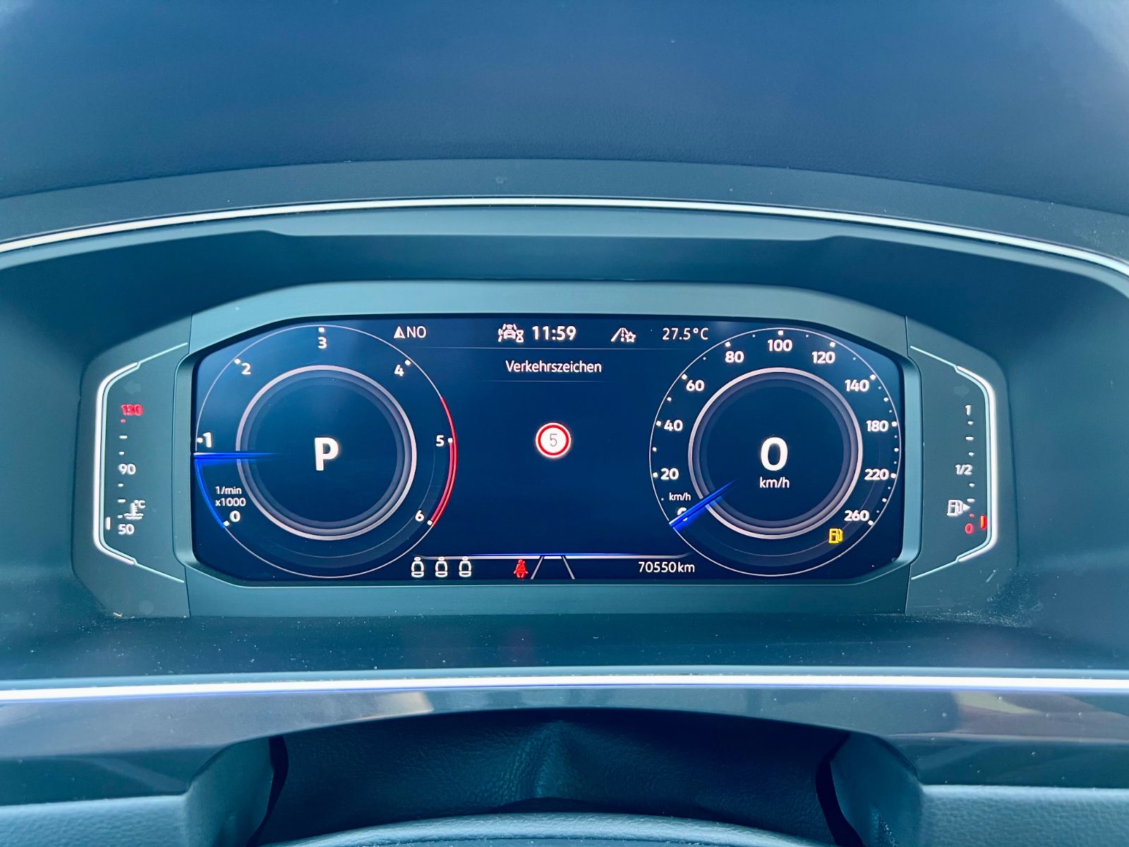 VW Tiguan 2.0 TDI Elegance 4Motion NAVI CAM SHZ
