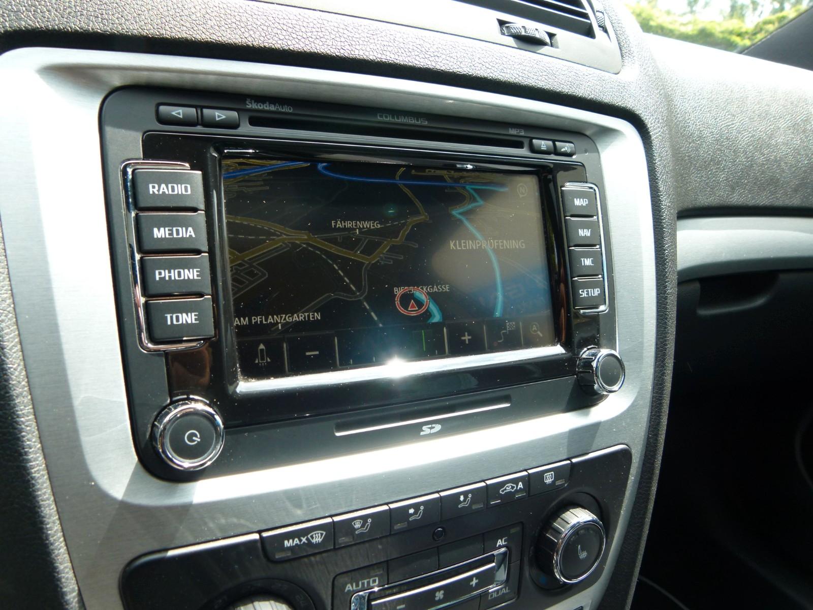 Skoda Octavia 2011 — photo 14
