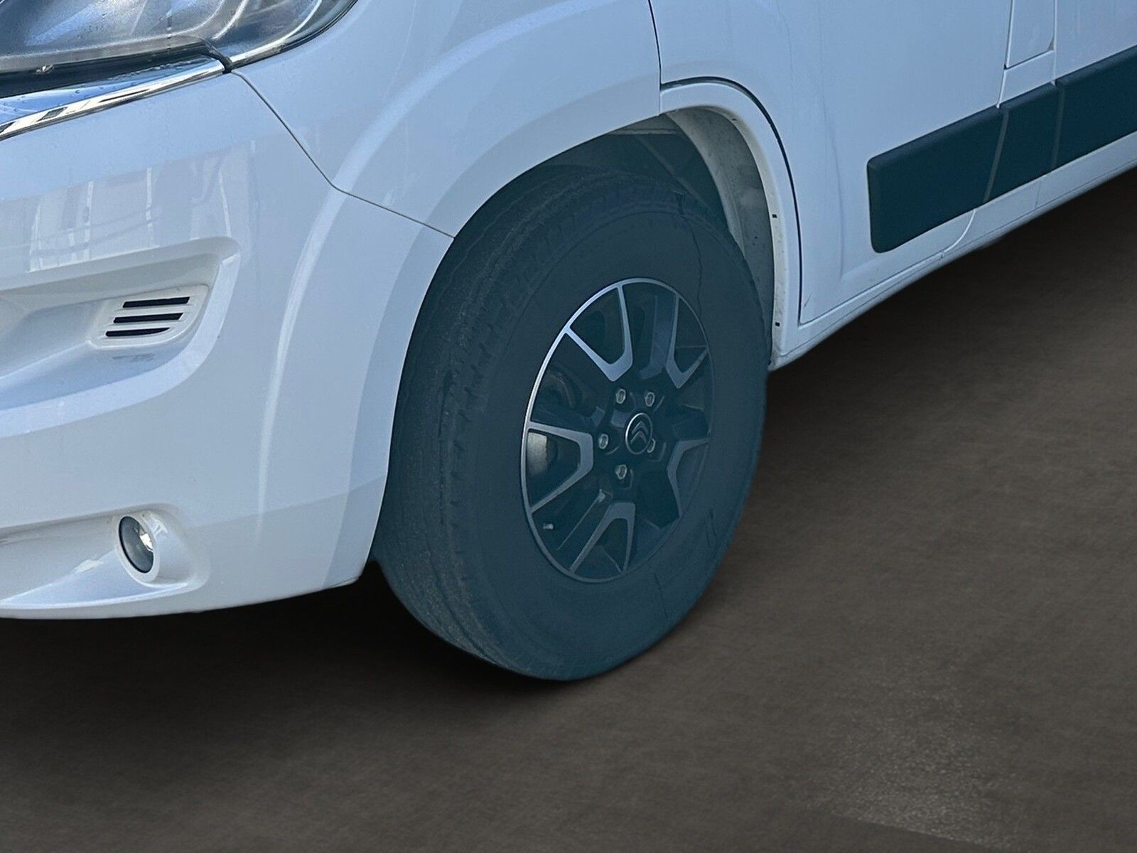 Fahrzeugabbildung Pössl Summit Shine 600 Citroen 140 PS Mark.,Solar,AHK