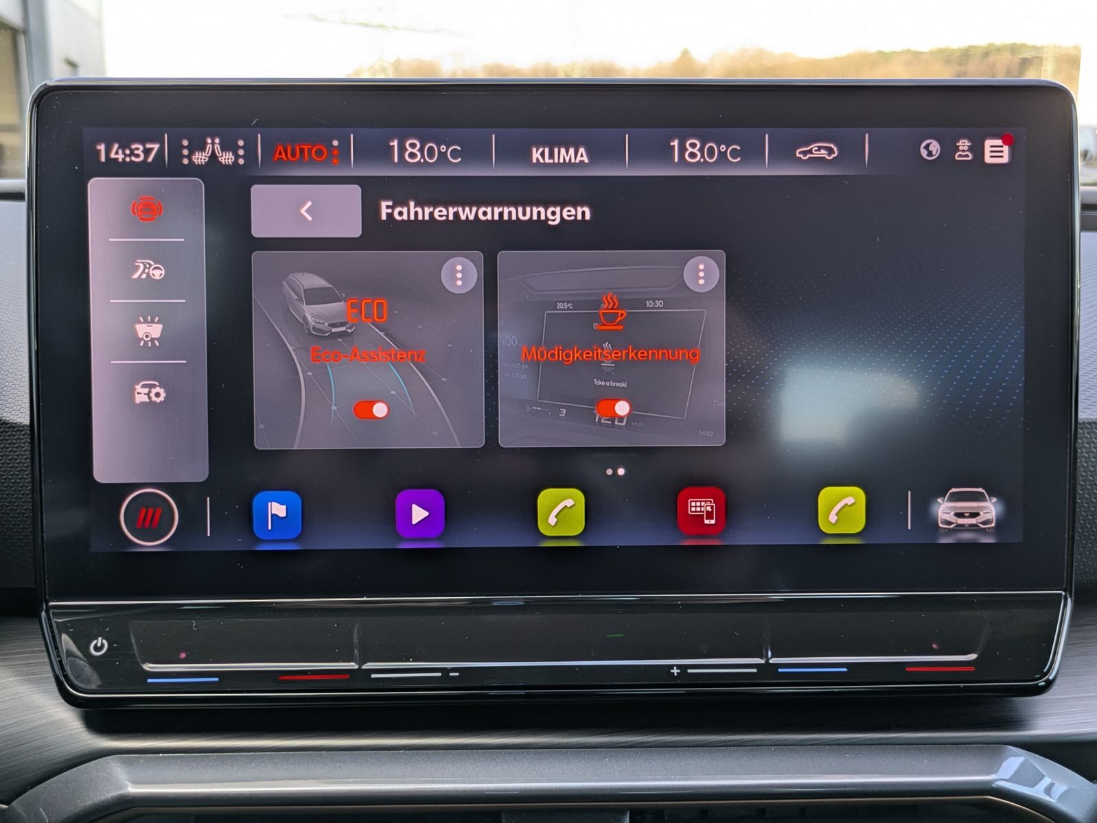 Fahrzeugabbildung CUPRA Leon 1.5 eTSI DSG MATRIX*PANO*ACC*DCC*KAM*WINTER