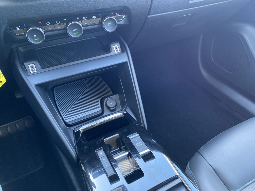 Fahrzeugabbildung Citroën C4 PureTech 130 S&S *AUTOMATIK* FEEL PACK *Sitzh