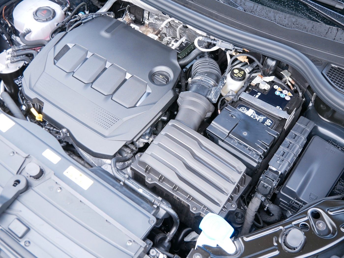 Fahrzeugabbildung Volkswagen Tiguan 2.0 TDI GOAL NEU55T AHK MATRIX DSG ACC AL