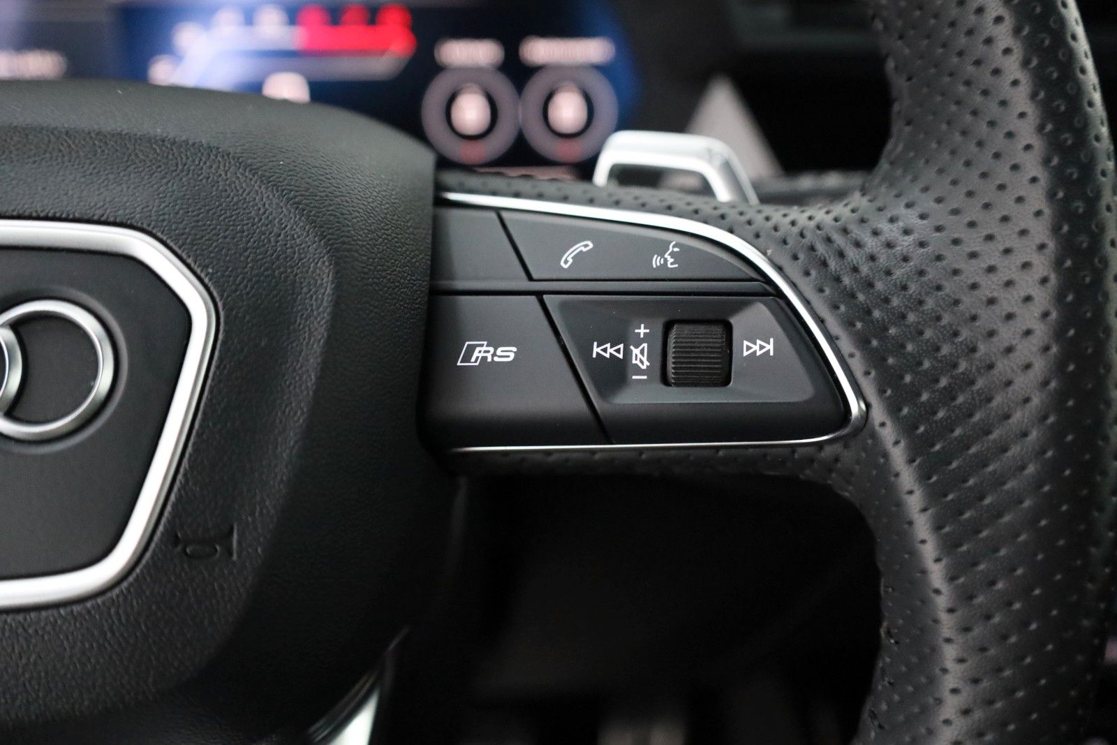 Fahrzeugabbildung Audi RS3 SB quattro Optik/Assistenz Pak,ACC,B&O,LED