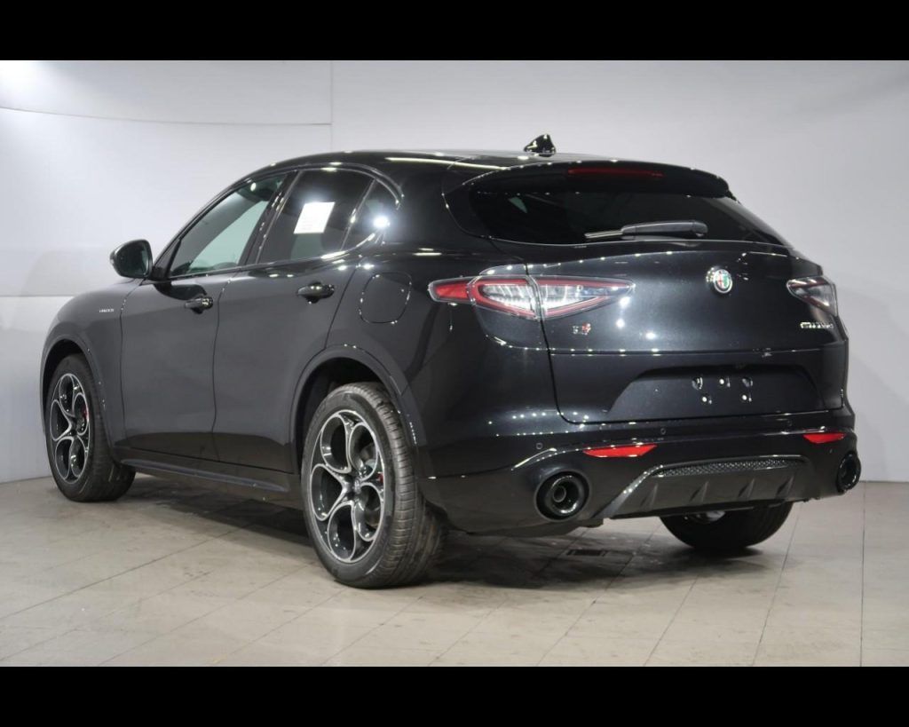 Alfa Romeo Stelvio 2.2 Td 210Cv AT8 Q4 Veloce -  imagem 3