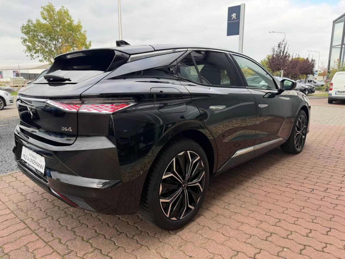 DS Automobiles DS4 ÉTOILE Alcantara PureTech 130 EAT8 Automatik