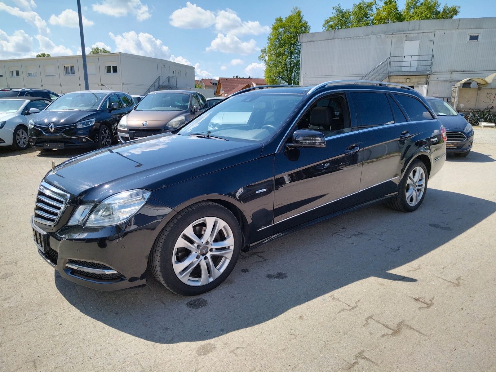 Mercedes E 200 - 1