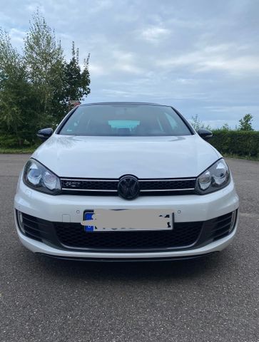 Volkswagen Golf 2.0 TSI GTI 