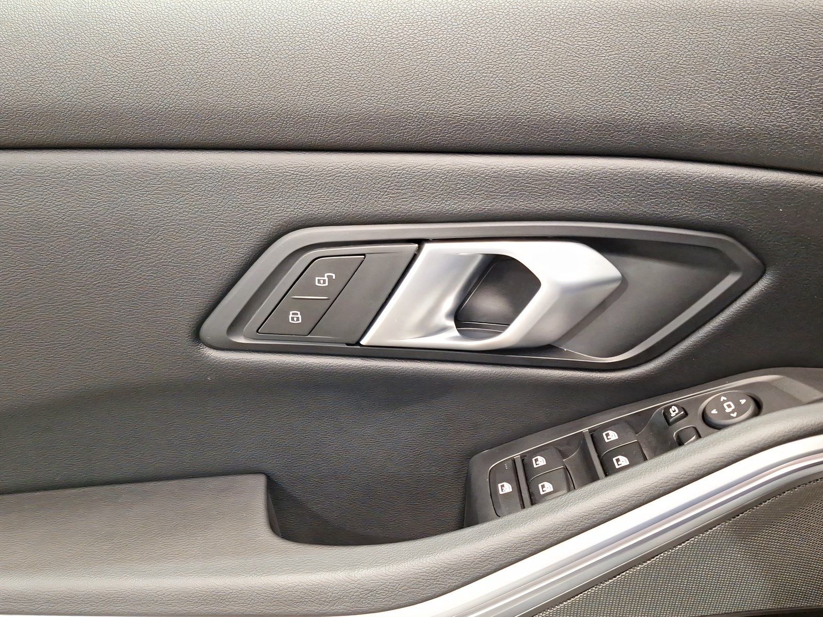 BMW 318d Limousine M Sport Navi Harman K Kamera foto 16
