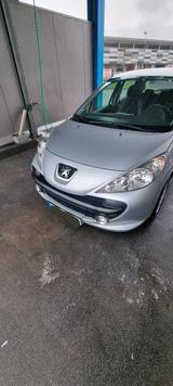 Peugeot 207 Klima Tüv Inspektion NEU - Peugeot 207 in Kassel