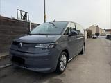 Volkswagen T7 Multivan 2.0 TDI SCR DSG - - VW T7 Multivan von privat