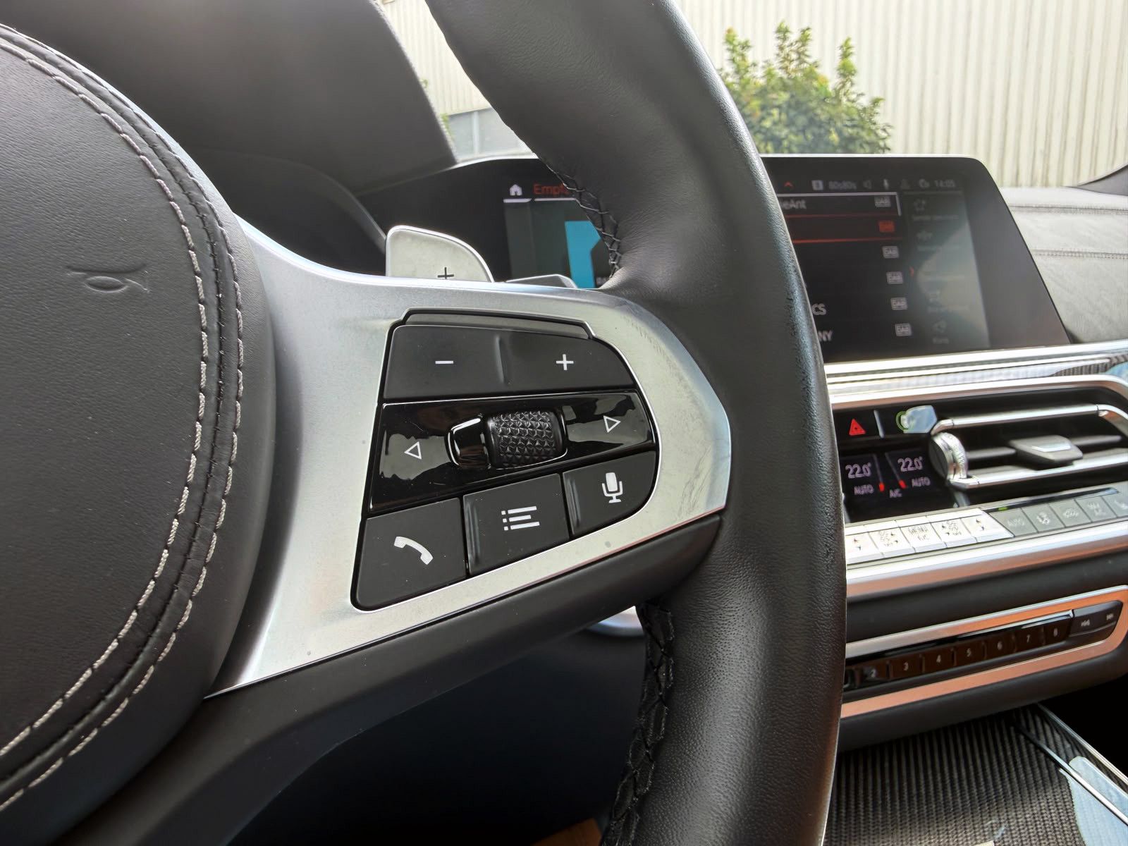 Fahrzeugabbildung BMW X5 xDrive40d M-Sport 360° AHK ACC Laser HUD AHK