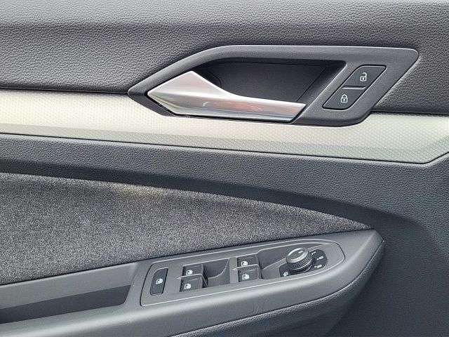 Golf VIII 2.0TDI Aut. MOVE AHK LED ACC