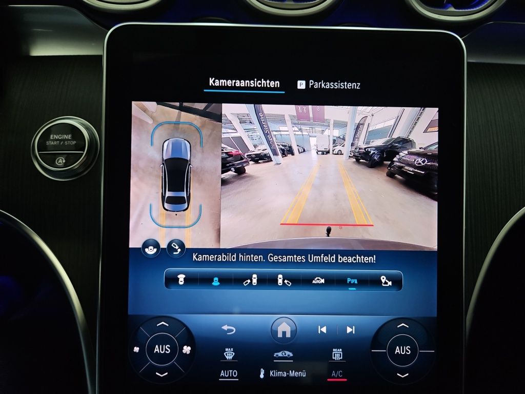 Fahrzeugabbildung Mercedes-Benz C 300 4M AMG Night AHK Pano LED 360 Memory Sport