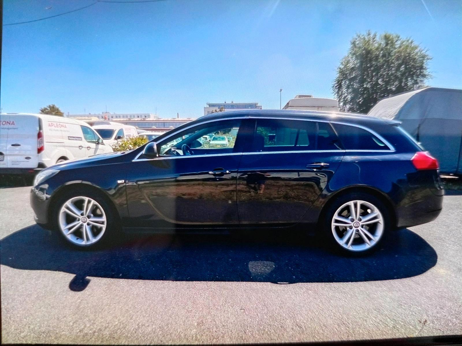 Opel Insignia 2011 — photo 6