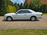 Mercedes-Benz 220 - gebrauchte Mercedes-Benz 220 aus dem Jahr 1994