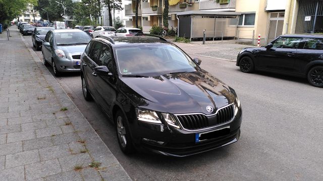 Skoda Octavia 1.5 TSI unfallfrei, mit Navi & Kamera