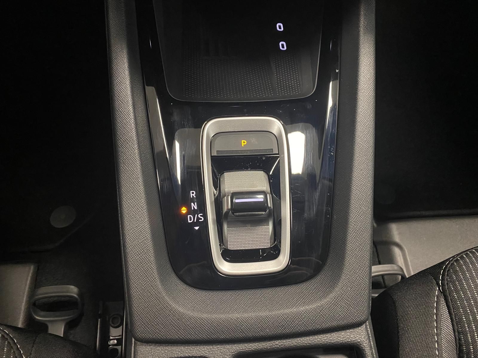 Fahrzeugabbildung SKODA Octavia 1.5 TSI mHEV+ACC+TOTWINKEL+LED+APP+RFK++