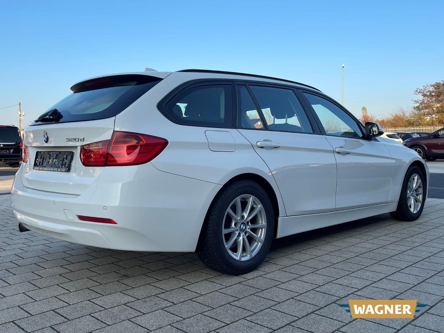 Fahrzeugabbildung BMW 320 d Touring Sitzheizung Tempomat Klimaautomati