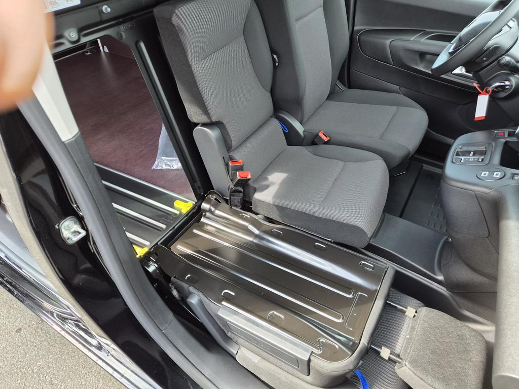 Peugeot Partner L1 Hdi 130 EAT8 AHZV vorrüstung Comfort 