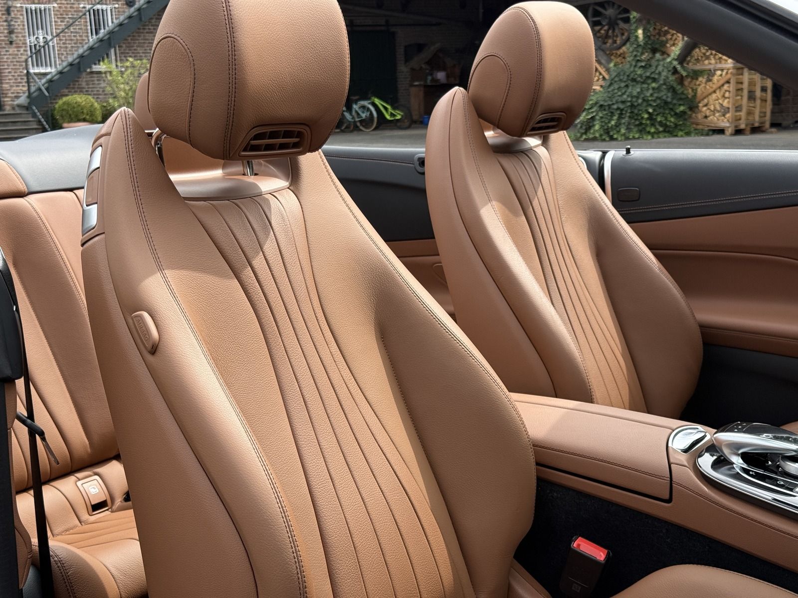 Mercedes-Benz E 300 d 4Matic Cabrio AVANTGARDE PAKET KAMERA CO foto 12