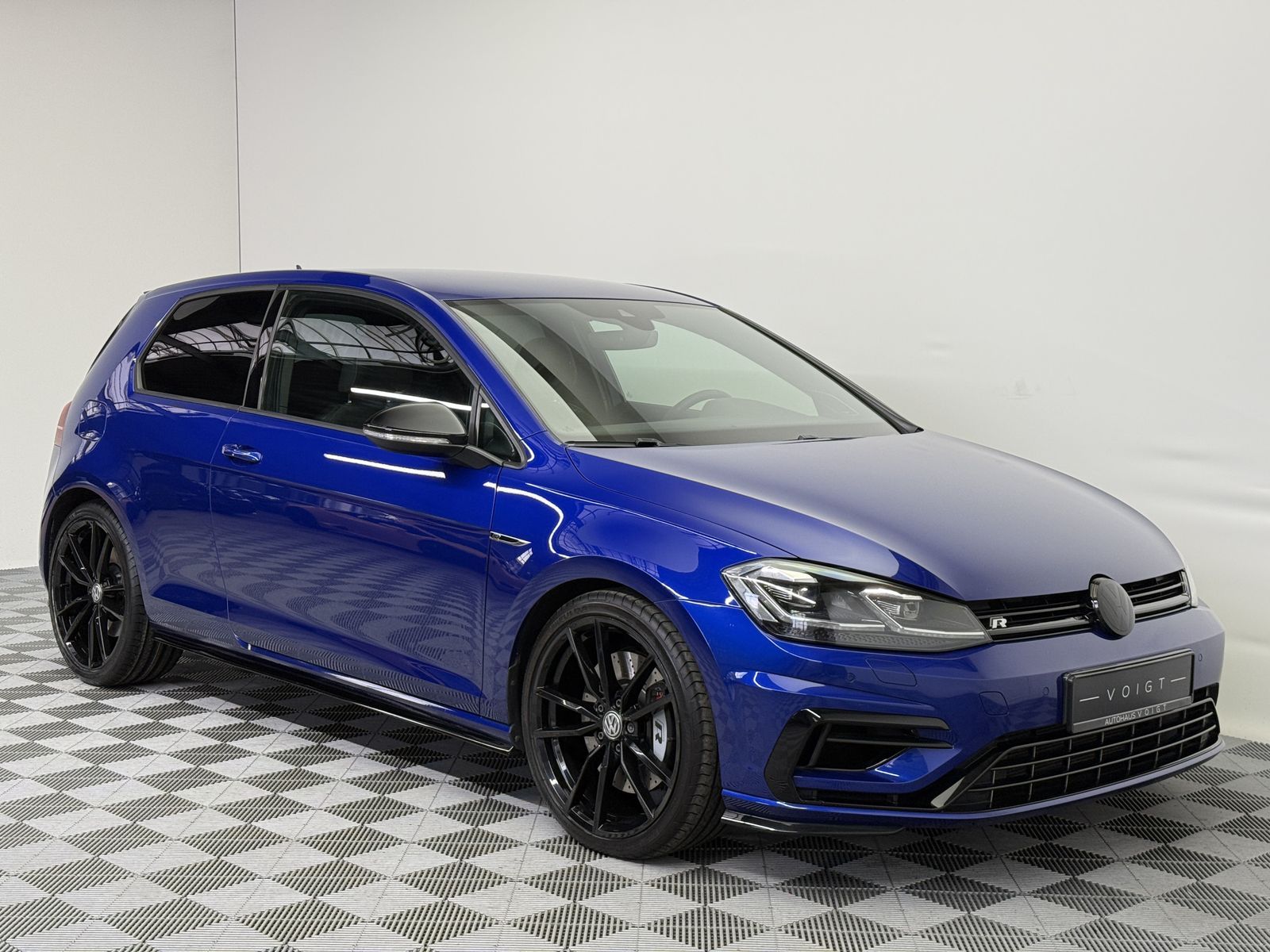 Volkswagen Golf R 4Motion Active-Info Akra DYNAUDIO DCC foto 5