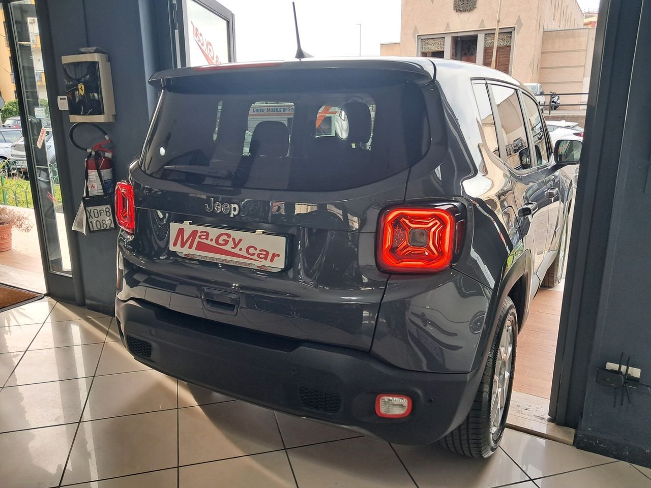 Jeep Renegade 1.6 Mjt 130 cv Limited imagem 2