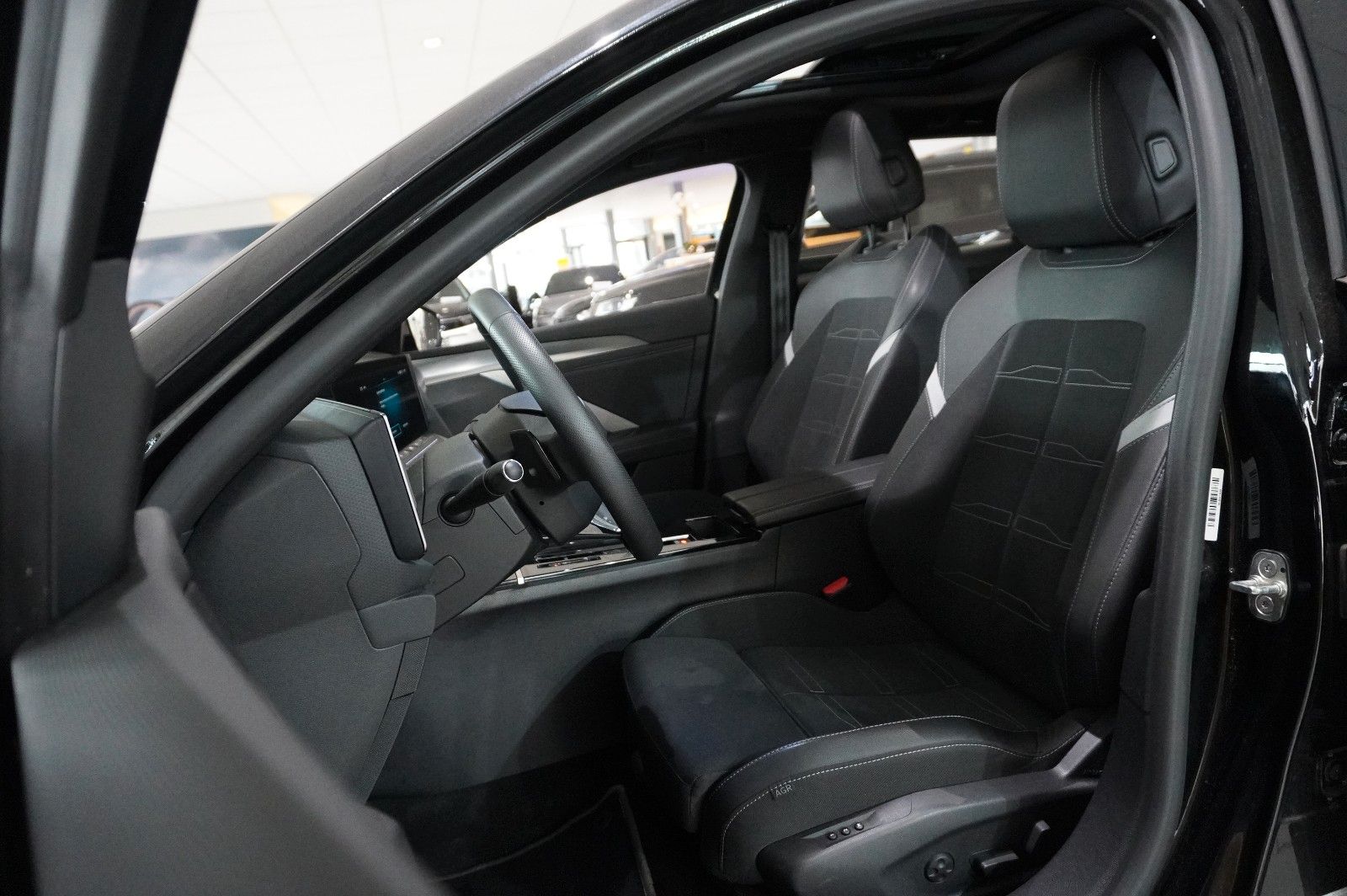 Fahrzeugabbildung Opel Astra L ST 1.2 HYBRID GS NAVI/LED/SPORT/PANO/HUD