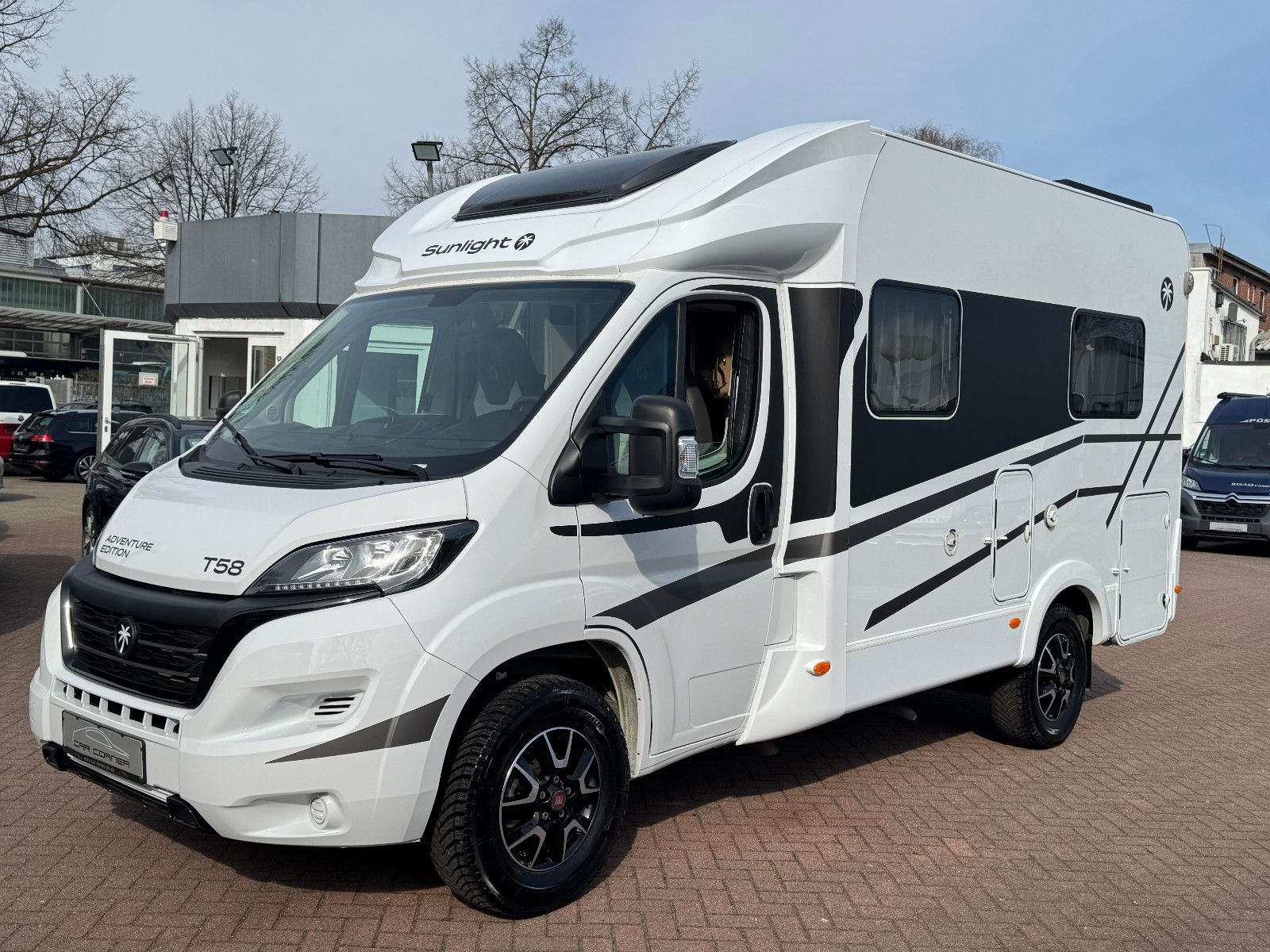 Fahrzeugabbildung Sunlight T 58 ADVENTURE EDITION SOLAR  TV SAT AHK FR.BETT