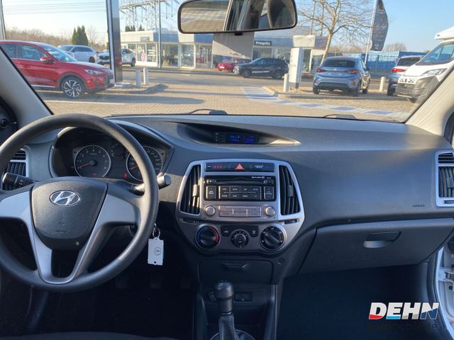 Hyundai i20 1.2 FIFA World Cup Edition Klima