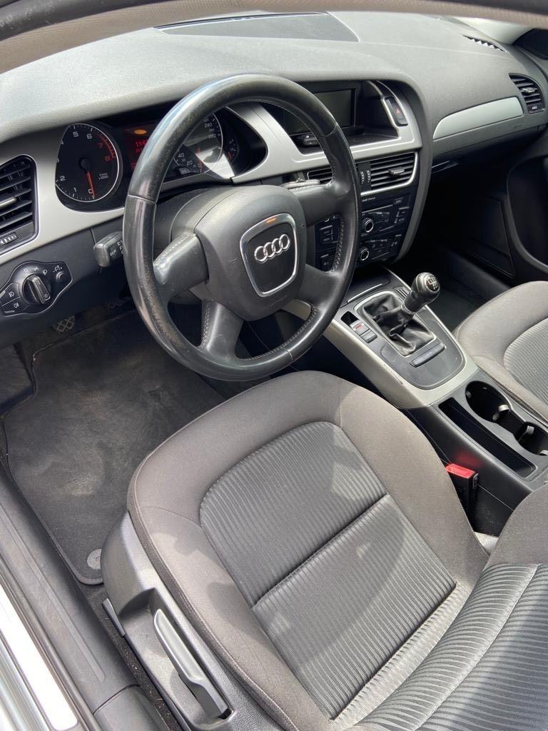 Audi A4 2008 — photo 8
